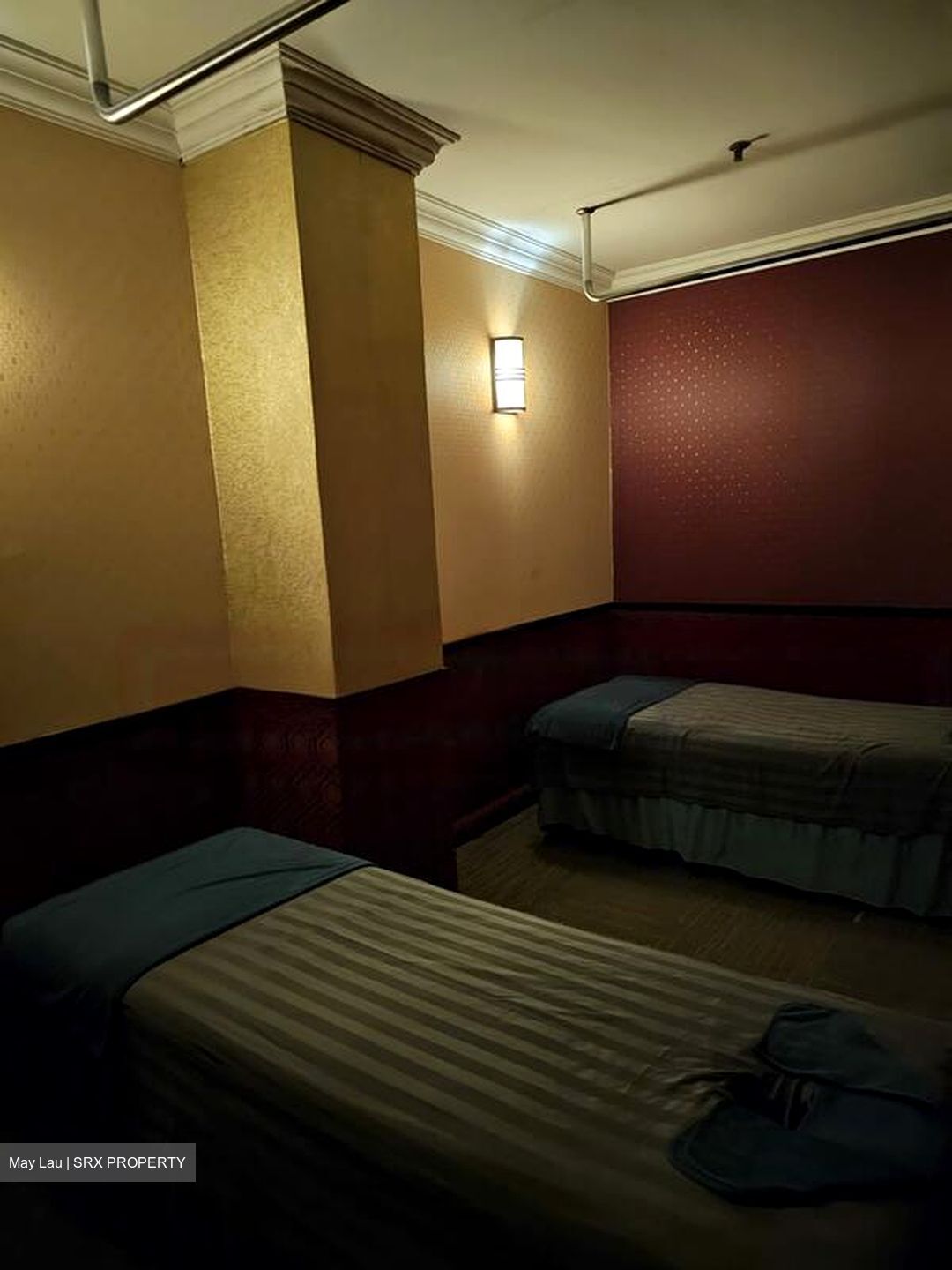 Roxy Square (D15), Retail #453574111